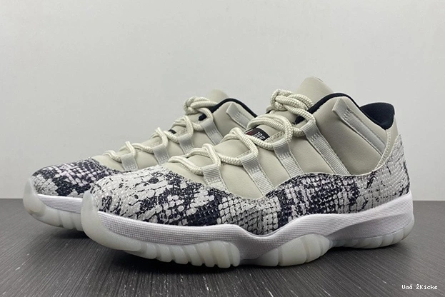 Jordan Durable 11 693 Air CD6846-002 Snake Bone Light Low 0711